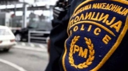 продължава гаврата българите македония