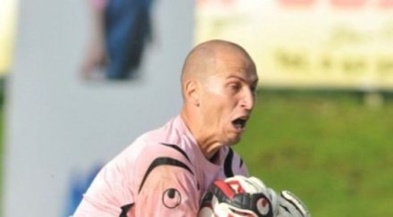 ботев враца привлича бивш вратар цска