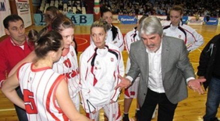 петко маринов стефан михайлов помагат националния баскетбол
