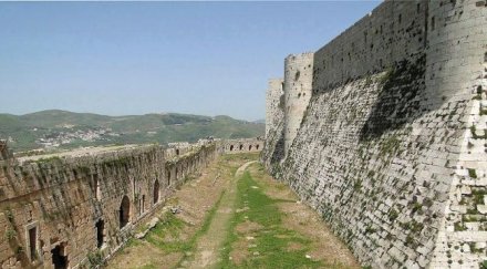 хил сирийци избягаха йордания дни