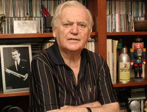 Оперираха Тончо Русев от жлъчка