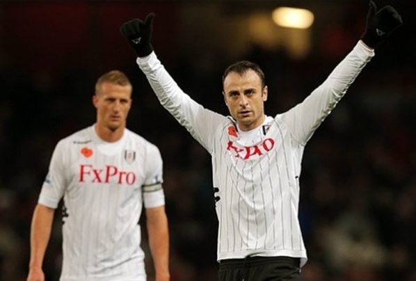 Бербатов се завръща на  Олд Трафорд