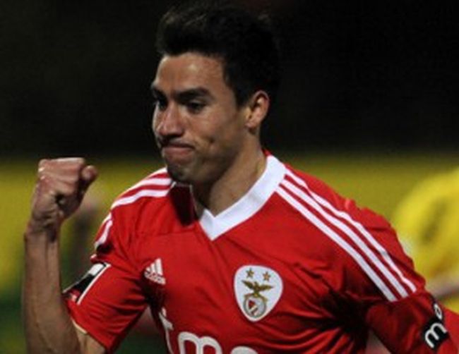 Два изумителни гола с пета! (видео)