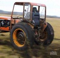 Трактори и комбайни блокират движението Димитровград-Хасково