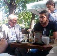 Вижте как протестърите унизиха Местан насред София, докато той пиеше кафе с тях (видео)