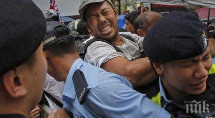 полуголи спартанци бяха арестувани полицията пекин