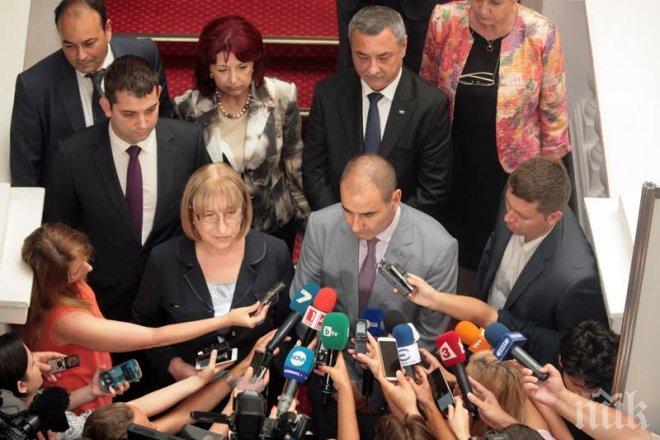 Цветанов: Събрахме 180 подписа за промените в Конституцията (обновена и снимки)