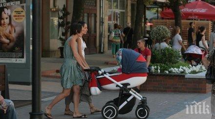 детска количка софийските улици екстремен спорт опит стигнеш парка