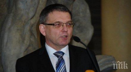 външният министър чехия обмисля посети ливан