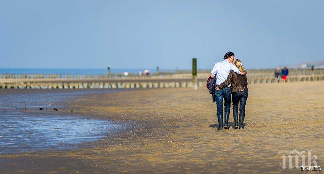 Учени: По време на отпуск жените стават по-разкрепостени