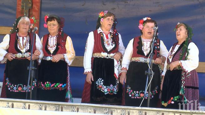 Фолклорен събор Св. Кирик край Калофер 