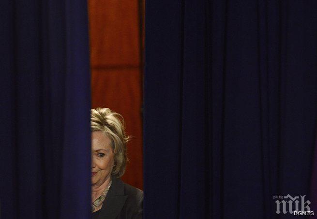 Хилъри Клинтън отрече да е обменяла секретна информация чрез личната си поща