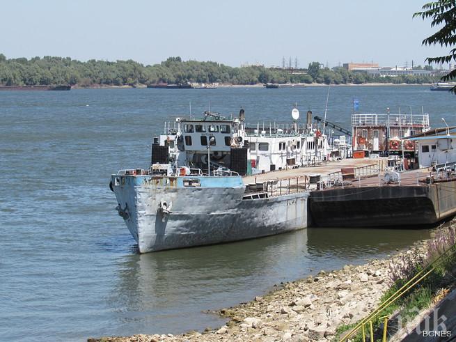 Липсата на валежи усложнява обстановката по Дунава