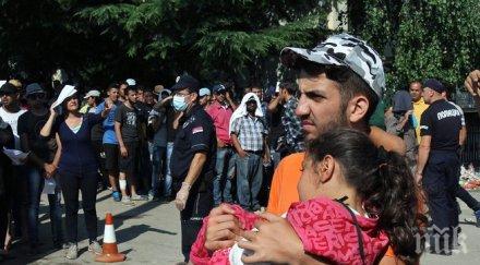 гърция автобуси вкарва мигранти македония