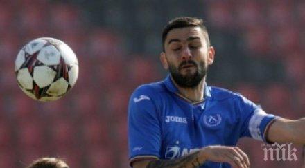 владимир гаджев тренира съперник цска