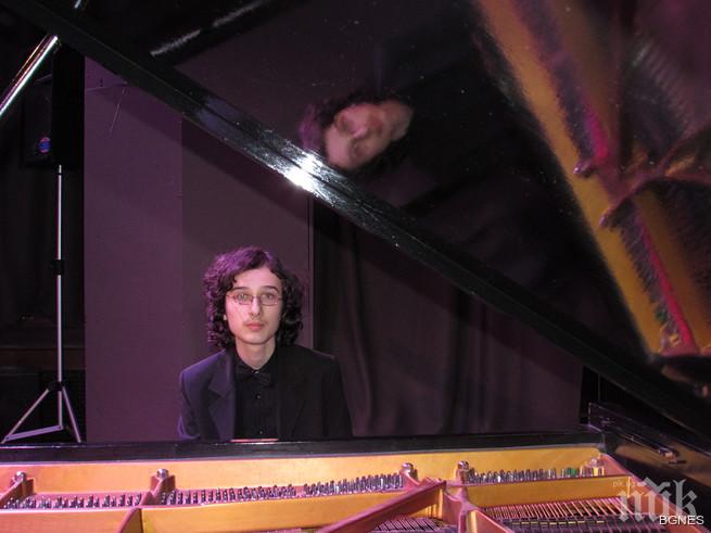 Пианистът Николай Димитров с нова международна награда