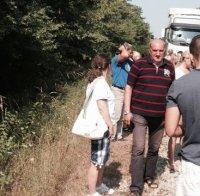 Аварирал ТИР затрудни движението във Великотърновско