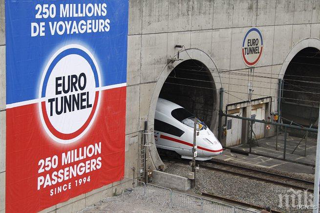 Един загинал при опита на бежанци да преминат под Ламанша