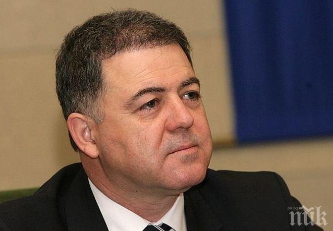 Министър Ненчев посети летище Граф Игнатиево
