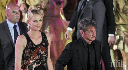 въпреки раздялата терон пен заедно снимачната площадка