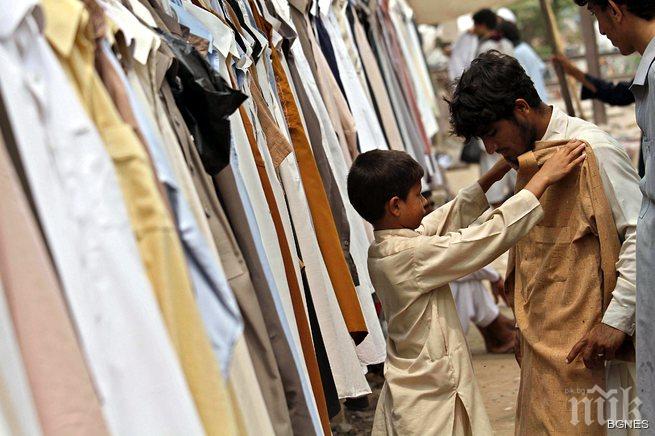 Зимбабве забранява вноса на дрехи втора употреба