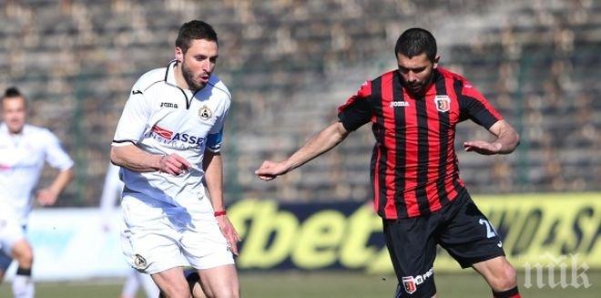 Локо (Сф) и Славия уредиха контроли срещу АЕЛ Лимасол