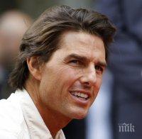 Слух: Том Круз не е баща на Сури