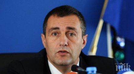 бивш министър оглави федерацията гребане
