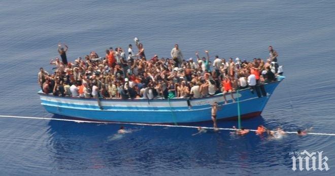 Двама мигранти са открити мъртви на брега на испанския град Адра