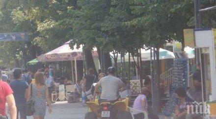 нечувано шоу центъра бургас мъж подкара atv купи слънчеви очила снимки