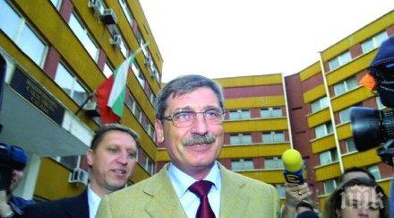 самодейният театър сашо дончев вестник иска борисов репресира номерът твърде плосък