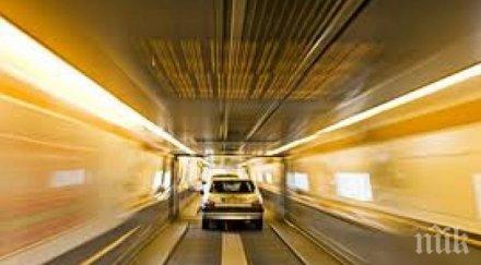 ранен полицай сблъсъци бежанци тунела ламанша