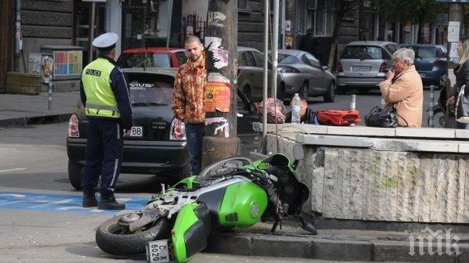 39-годишен без книжка потроши мотора си и влезе в болница