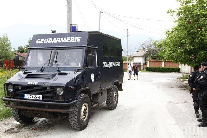 Центърът на Провадия е отцепен. Хората се чудят какво става (Обновена)