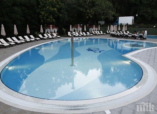 Новият басейн на видинчани не работи - предпазна мрежа пази съоръжението