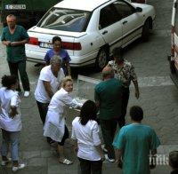 Линейка, превозваща дете в кома, блъсна жена в Пловдив