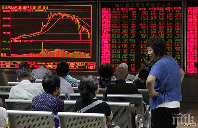 Уолстрийт Джърнъл: Защо Китай не може да спре срива