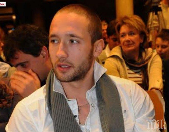 Уникум! Дарин Ангелов се жени на плажа за бившата на Тачо 