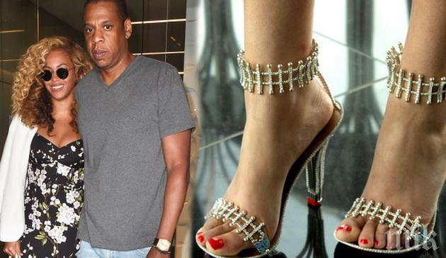 Връх на прищевките! Бионсе със сандали за 280 000 евро 