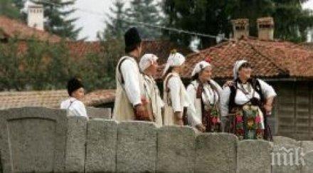 355 участници област търново участват събор българското народно творчество копривщица