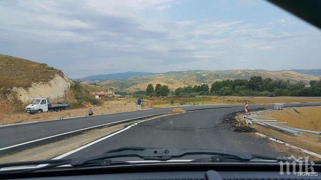 Лот-4 на АМ Струма дефектира седмица след като бе открит