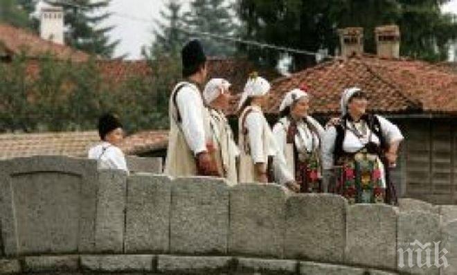 355 участници от област В. Търново ще участват в XI Събор на българското народно творчество в Копривщица