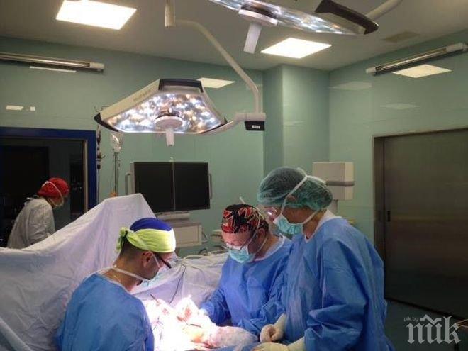 Първо в ПИК! Хирурзи спасиха опасно срязана ръка на младеж (снимки)