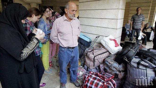 Белгия настанява имигрантите в казарми!
