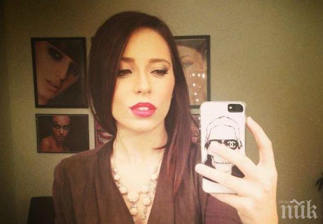 Палавата дъщеря на Стоичков заголи гръд и скочи на българите: Съвременната чума, от която страдате, е злобата и завистта! (снимка)