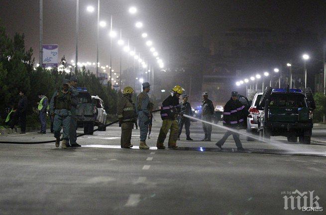 Извънредно! Самоубийствени атаки убиха 35 души в Афганистан