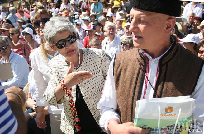 Хиляди в Копривщица празнуват българския народен дух 