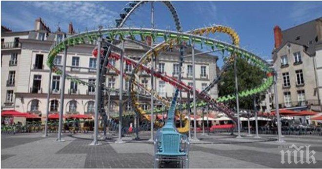 Той събра 1200 стола на едно място и ги подреди по необичаен начин. Причината? Ще те впечатли!