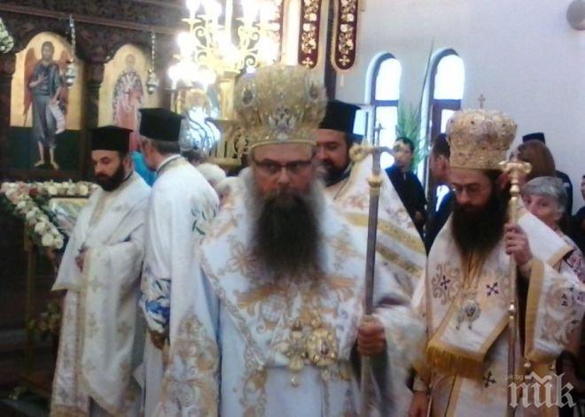 Владиката Николай лъже от амвона срещу кмета