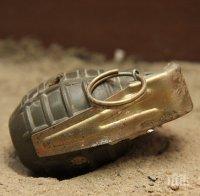 Мъж откри граната в мазето си, тракторист пък се натъкна на бомба
